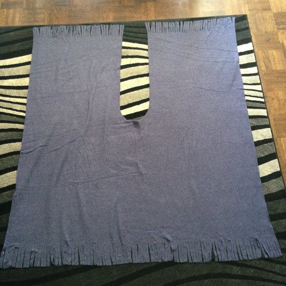 *NWOT* Purple Cozy Polar Fleece Poncho Blanket - Picture 7 of 9